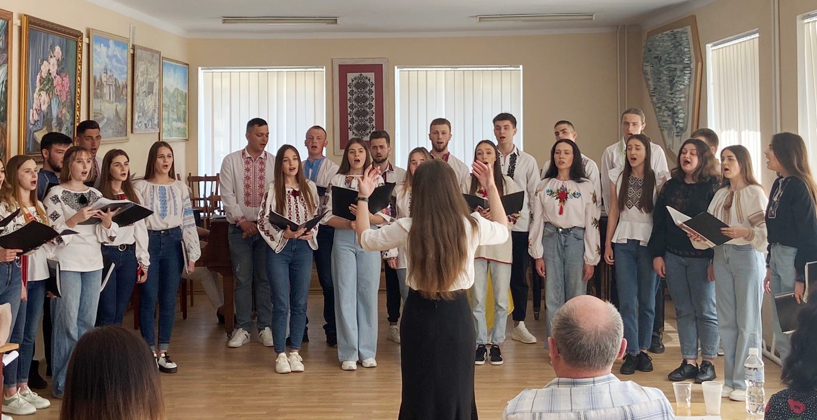 Молодіжний хор